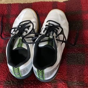 Volleyball shoes